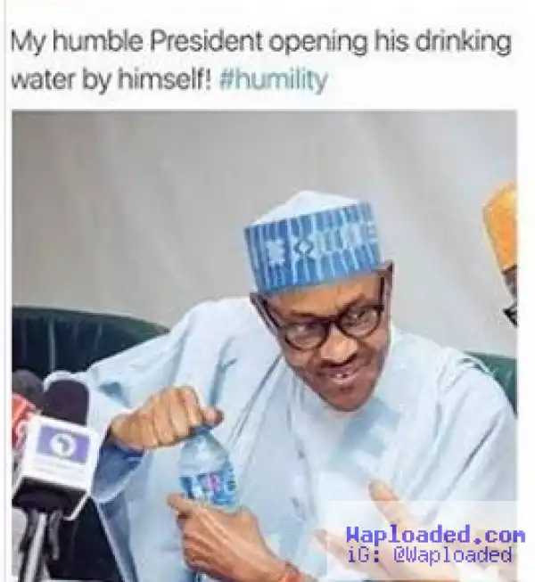 See What President Buhari Did And Someone Called It Humility [Photos]